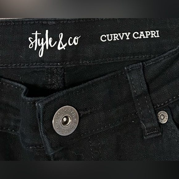 Style & Co Denim Black curvy Capri in black Size 4 - Picture 2 of 3